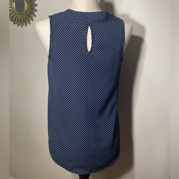 Tiffany & Grey Navy Blue & White Polka Dot Sleeveless Top - Size Small - Picture 2 of 3